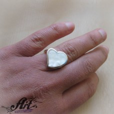 Сребърен пръстен с естествен камък " Бял седеф" R-856